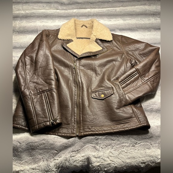 Danier Other - Men's Danier Leather Jacket with Shearling lining